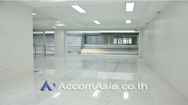 4  Office Space For Sale in Silom ,Bangkok BTS Sala Daeng AA13163